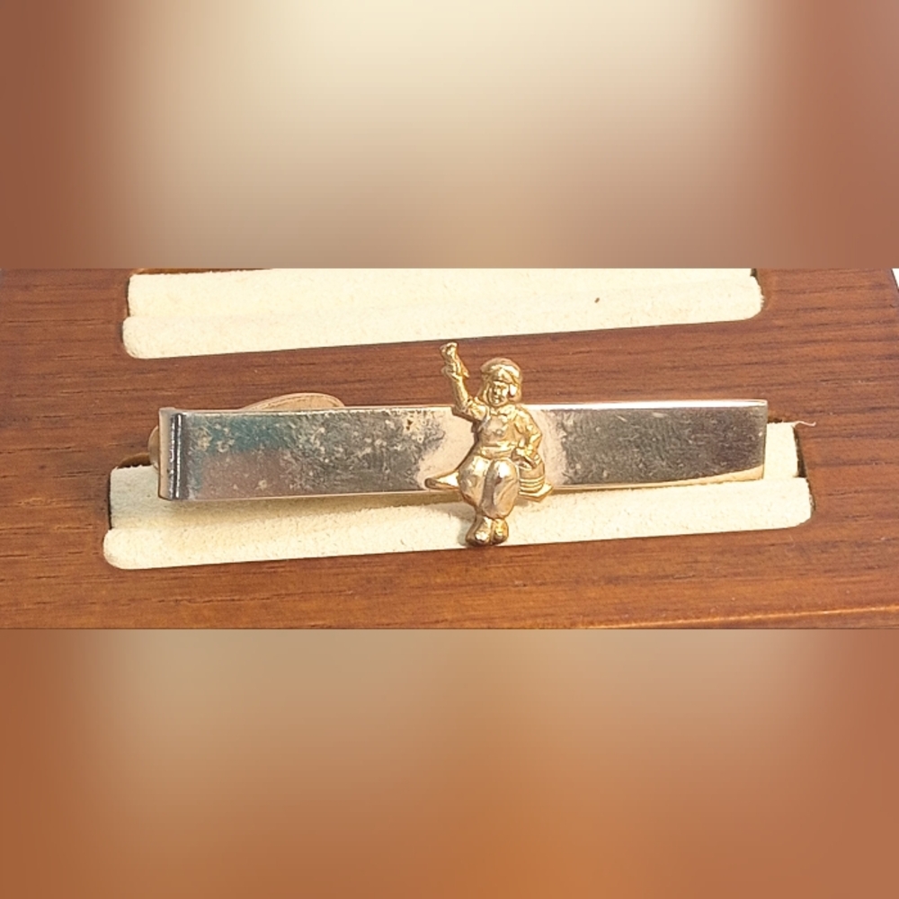 Dutch Boy Paint Tie Clip Advertising Gold Vintage Mens Accessories